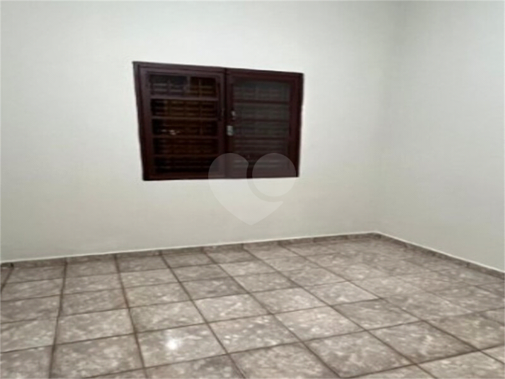 Foto REO1107302