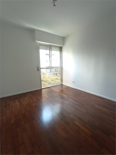 Foto REO1107333