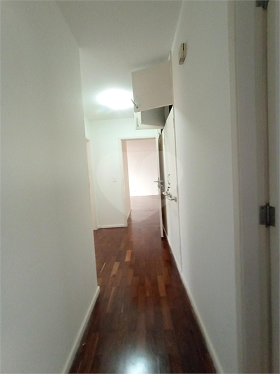 Foto REO1107333