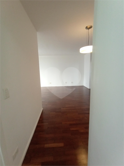 Foto REO1107333