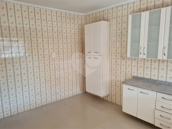 Foto REO1107334
