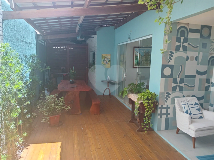 Foto REO1107341