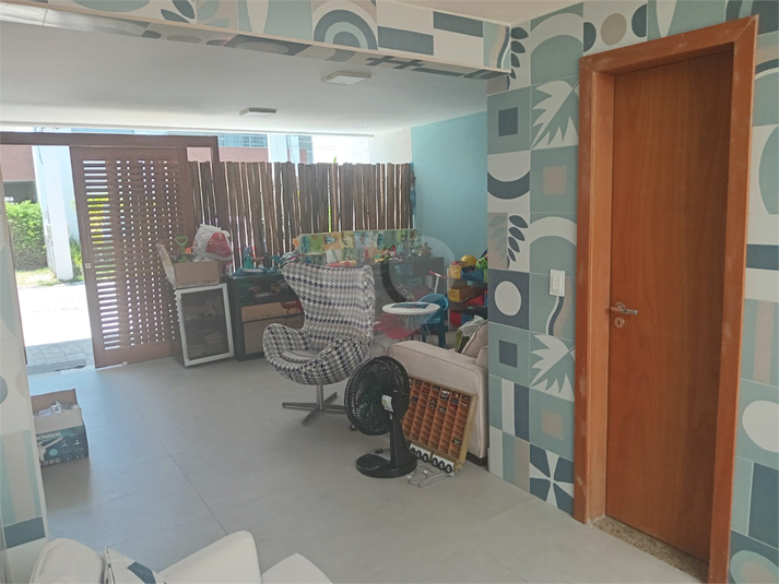 Foto REO1107341