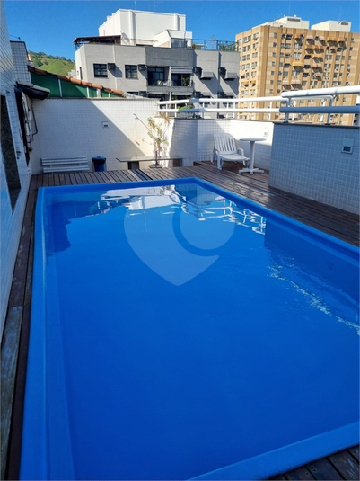 Foto REO1107373