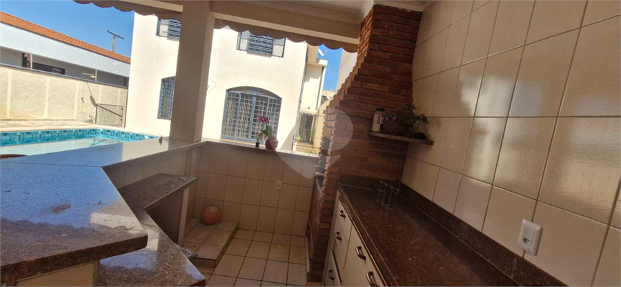 Foto REO1107396