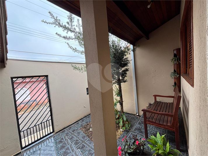 Foto REO1107429