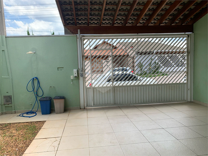 Foto REO1107435