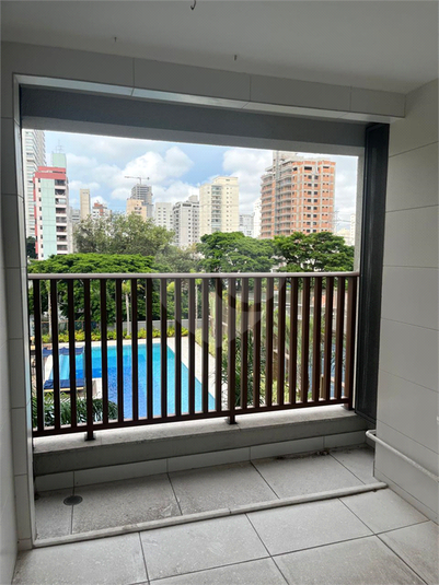 Foto REO1107511