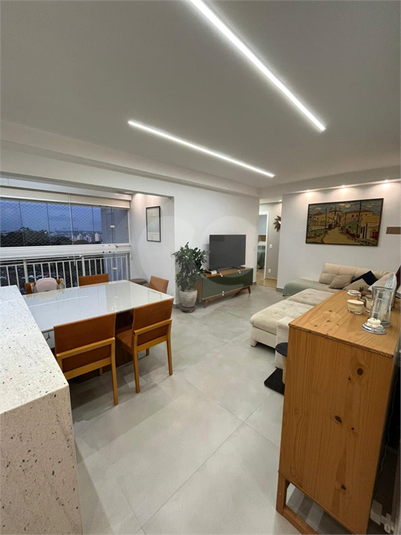 Foto REO1107516