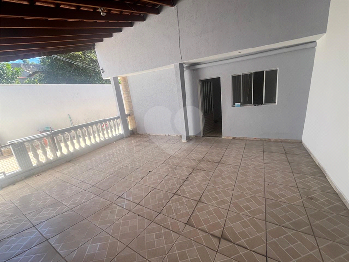 Foto REO1107552