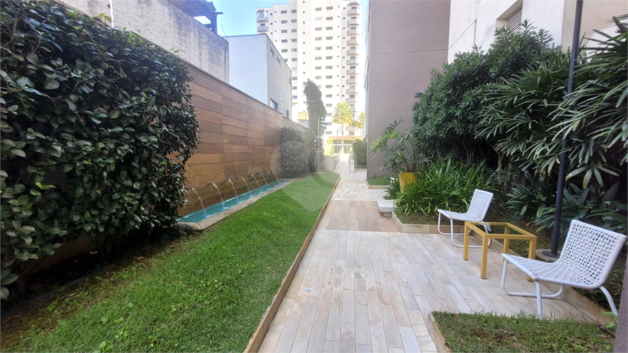 Foto REO1107562