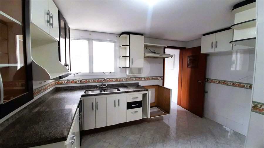 Foto REO1107579