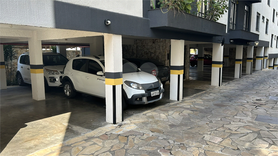 2 vagas