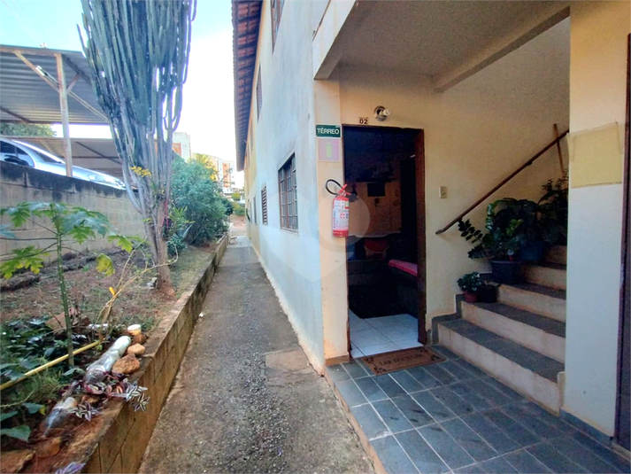 Foto REO1107636