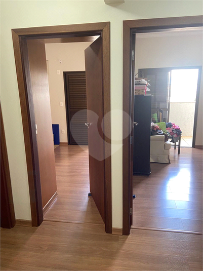 Foto REO1107639