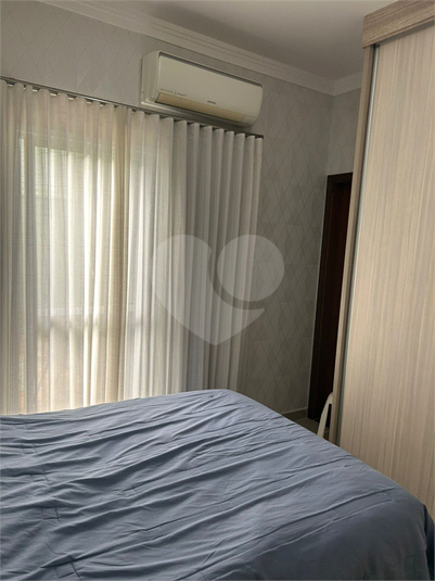 Foto REO1107665