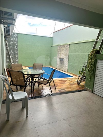 Foto REO1107665