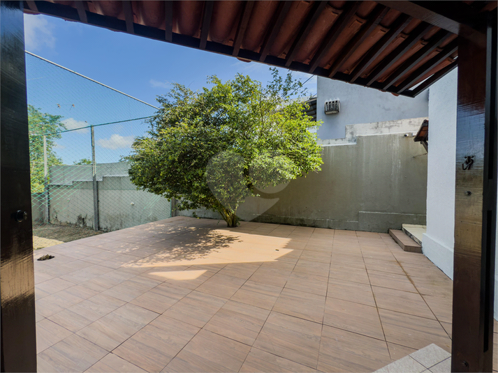 Foto REO1107675