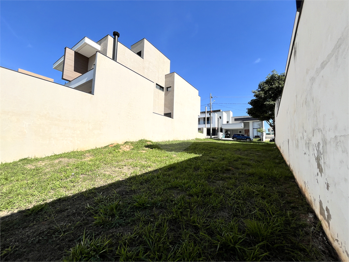 Foto REO1107738