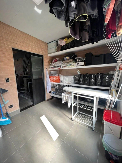 Foto REO1107740