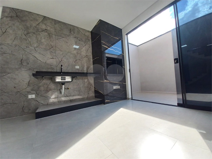 Foto REO1107758