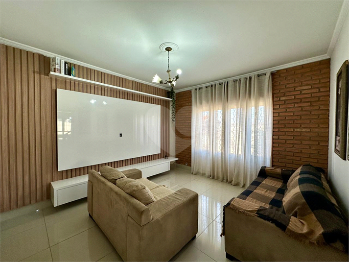 Foto REO1107759