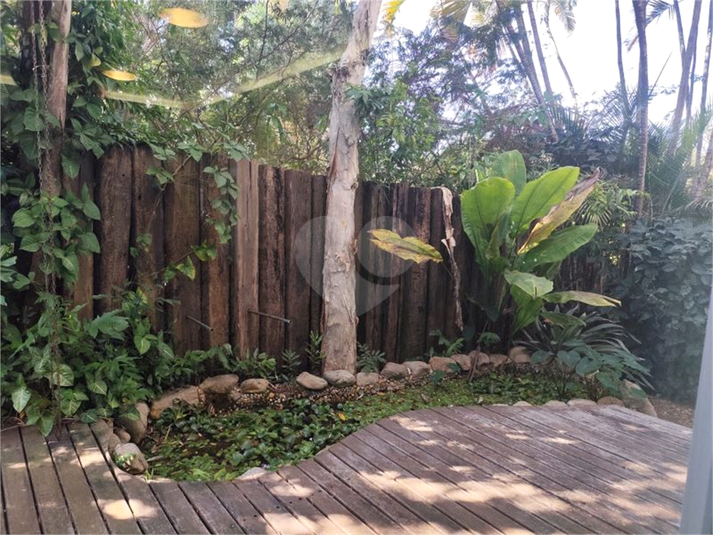 Foto REO1107784