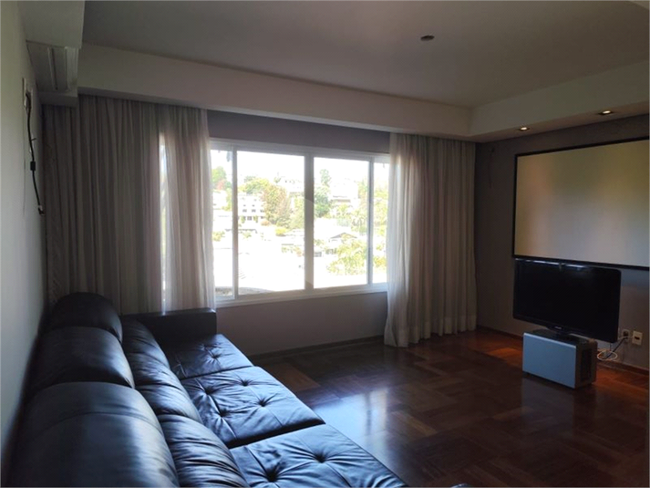 Foto REO1107784