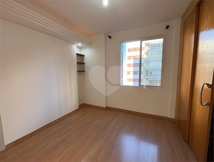 Foto REO1107786