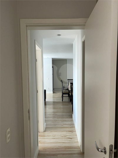 Foto REO1107830