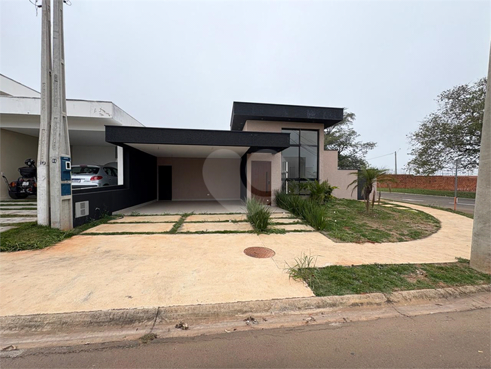 Foto REO1107854