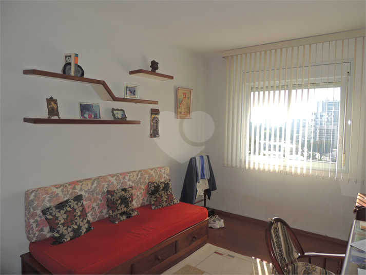 Foto REO1107871