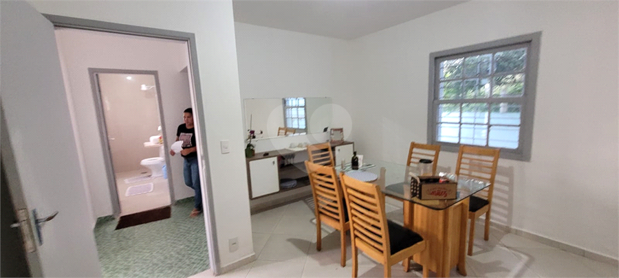 Foto REO1107877