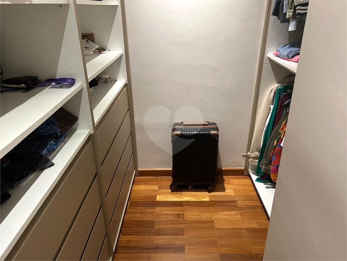 Foto REO1107880