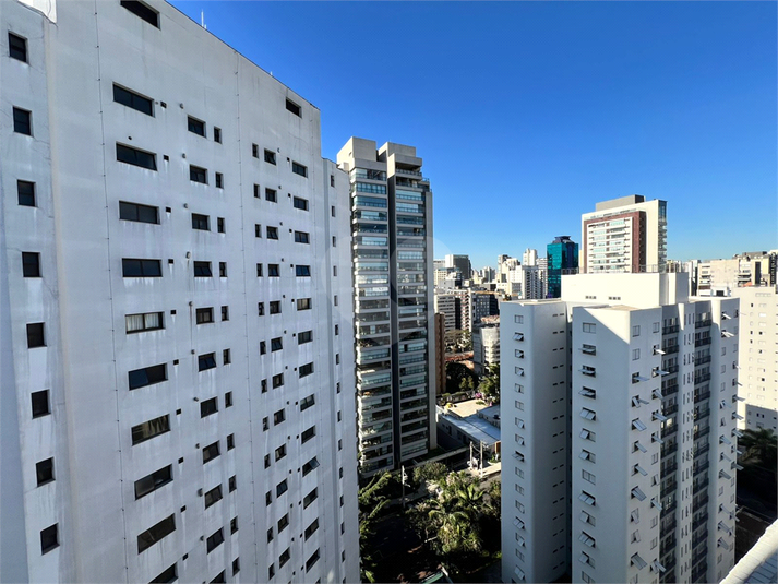 Foto REO1107886