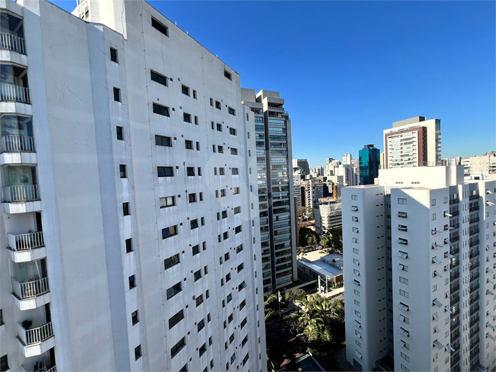 Foto REO1107886