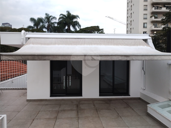 Foto REO1107935