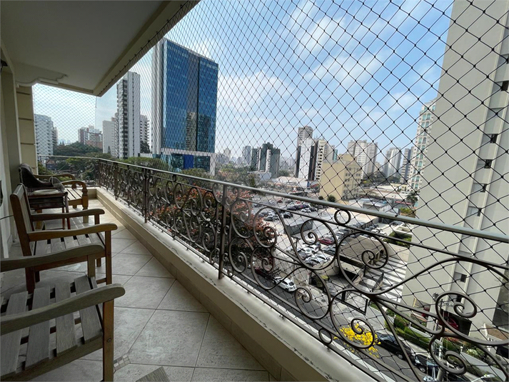 Foto REO1107940