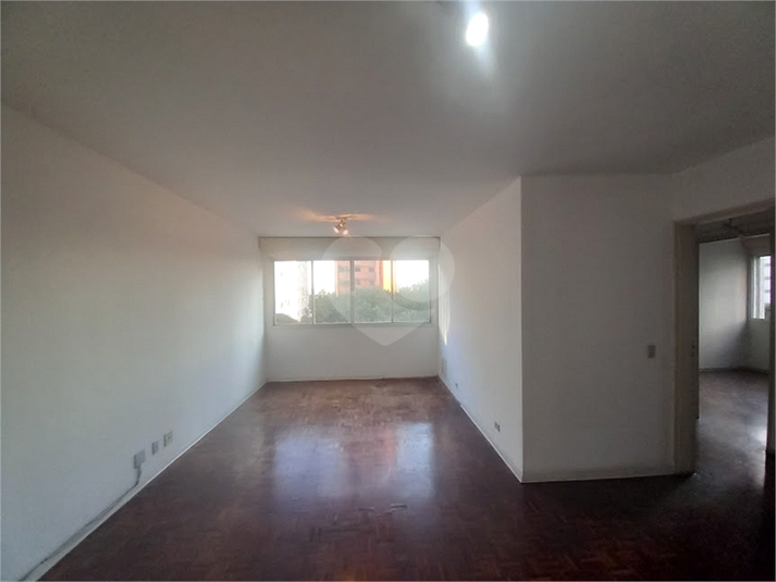 Foto REO1107954