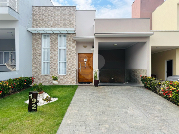 Foto REO1107959