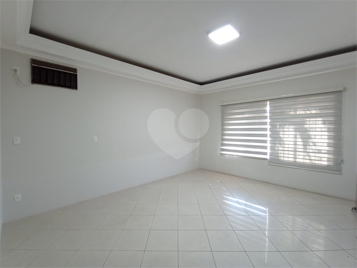 Foto REO1107962