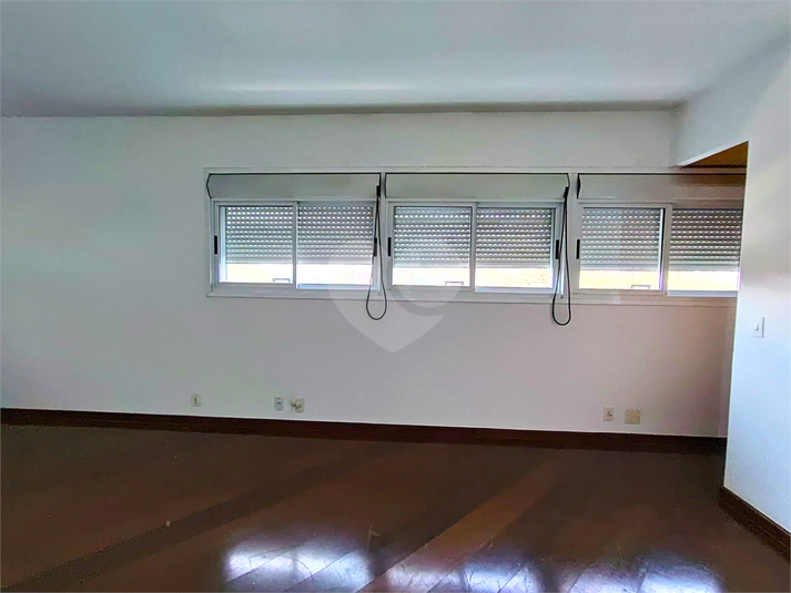 Foto REO1107984