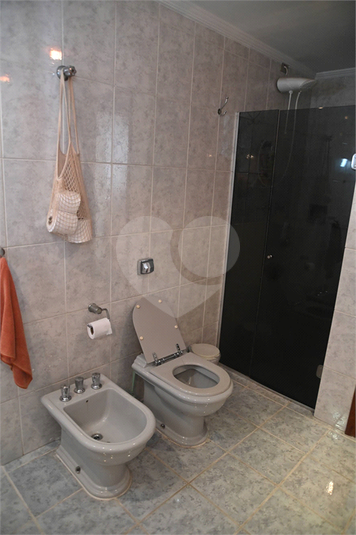 Foto REO1108001
