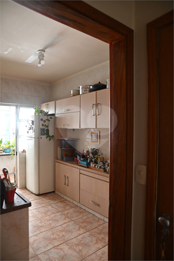 Foto REO1108001