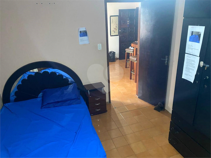 Foto REO1108004
