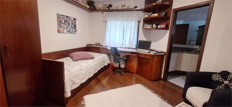 Foto REO1108010