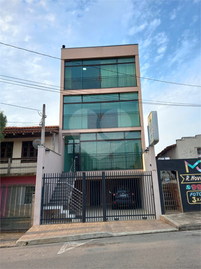 Foto REO1108018