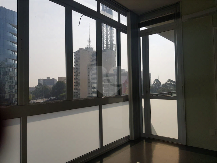 Foto REO1108027