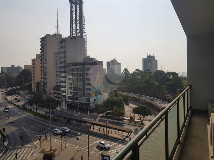 Foto REO1108027