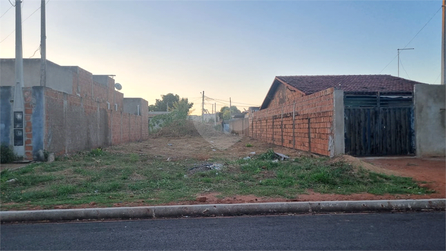 Foto REO1108037